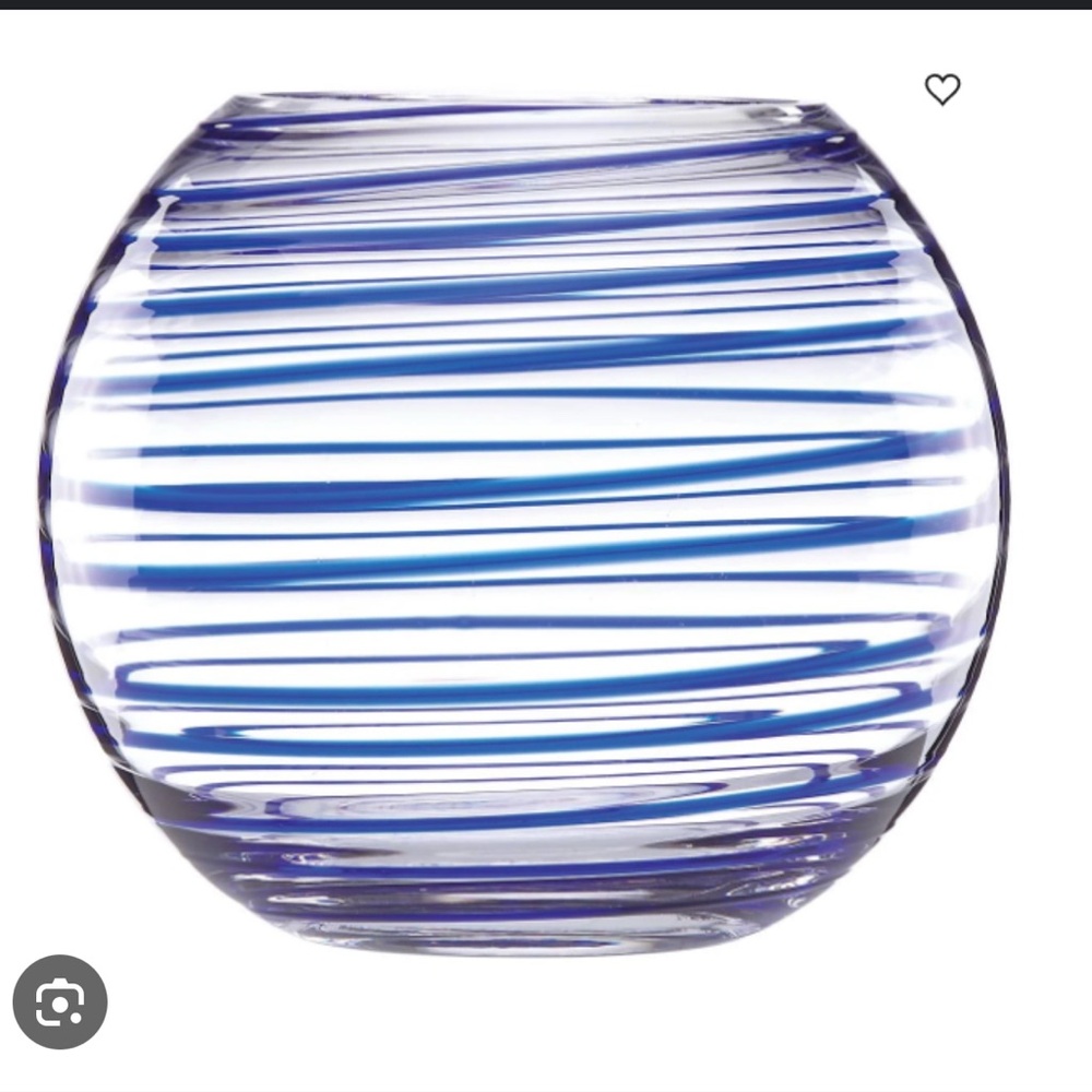 Kate Spade 6in charlotte street rose bowl. Blue Swirled Accent Vase
